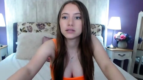 Brunette Solo Webcam Masturbation