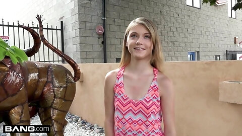 Petite Teen Hannah Hays Cheats On Bf In...