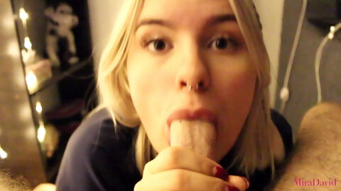 Amazing Blowjob After Shower And Quick...