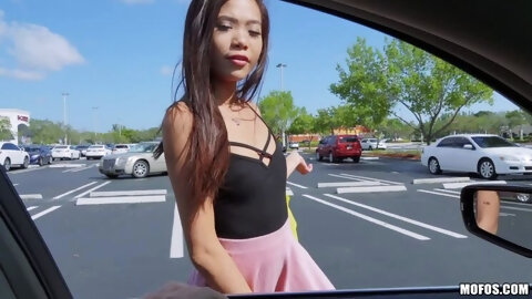 Exotic Floozy Vina Sky Likes Outdoor Sex